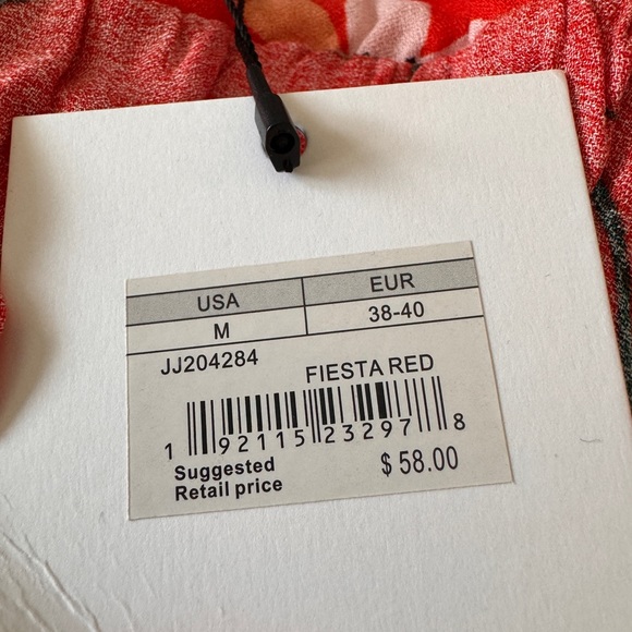 Steve Madden Siesta Time Tank - Picture 4 of 6